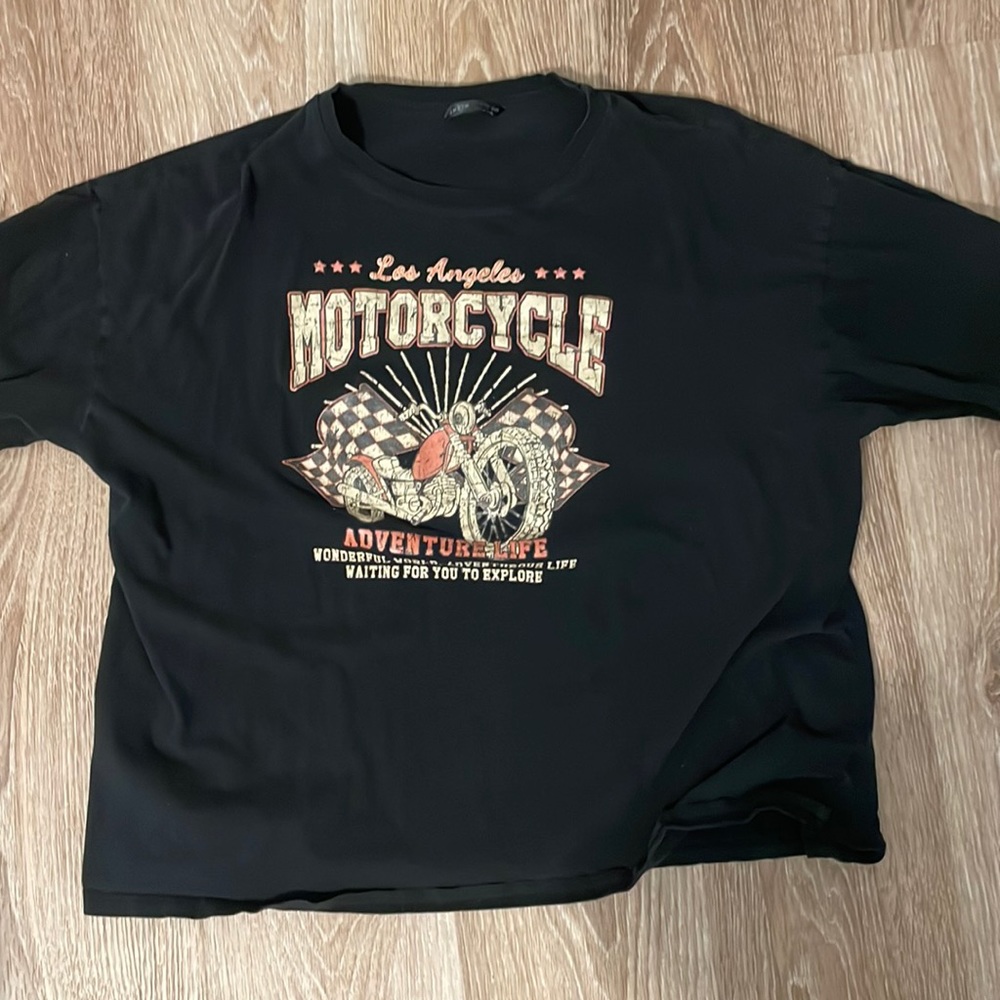 Motorcycle Graphic Tee size large